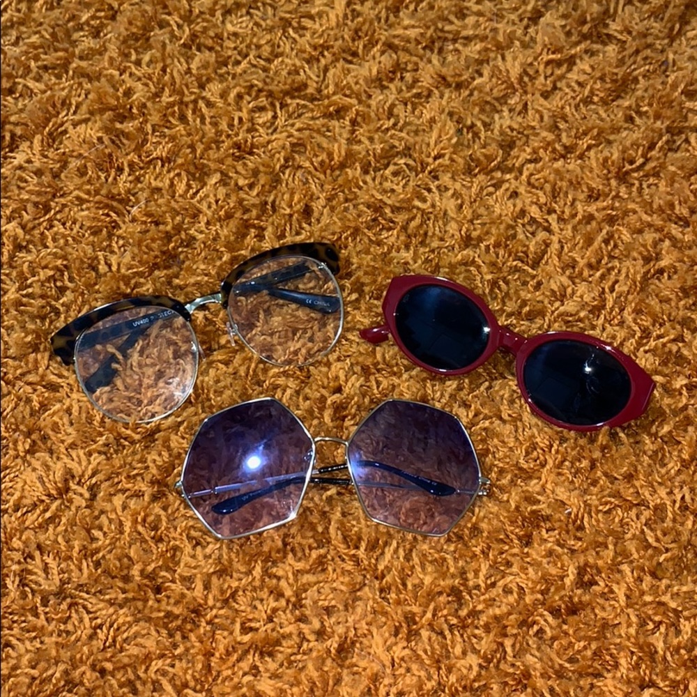 $3 for $30 anything on my page! Glasses bundle set